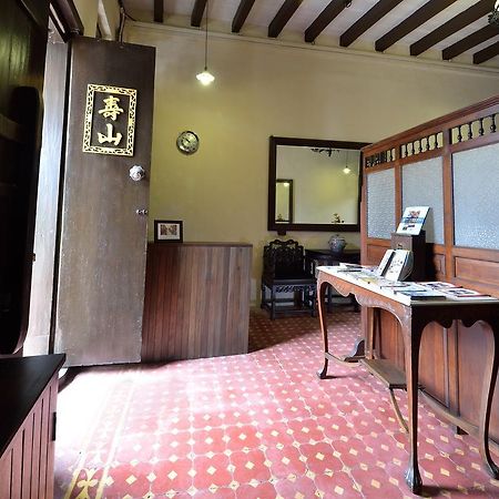 Yong Yi Yuen Guesthouse George Town Exterior foto